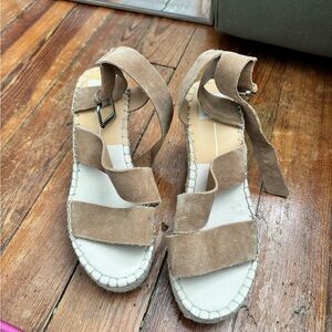 Dolce vita wedges